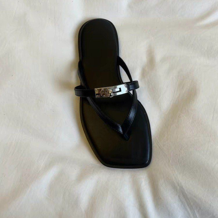 2026 women's simple thin strap thong flat sandals