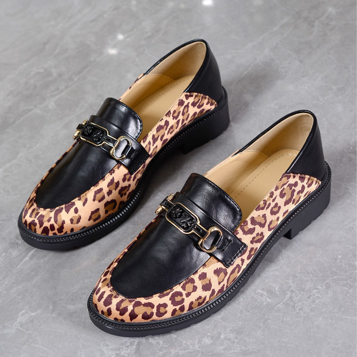 New Autumn Women’s Niche Design Color Block Slip-On Shoes